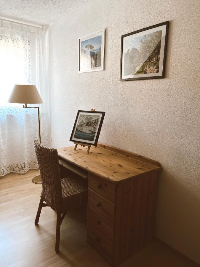Ferienwohnung Moselflair Mit Direktem Blick Auf Die Mosel Und Weinberge Oberfell Exterior photo